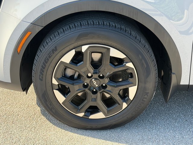 Used 2024 Kia Sorento S w/ Panoramic Sunroof Package FWD image 19
