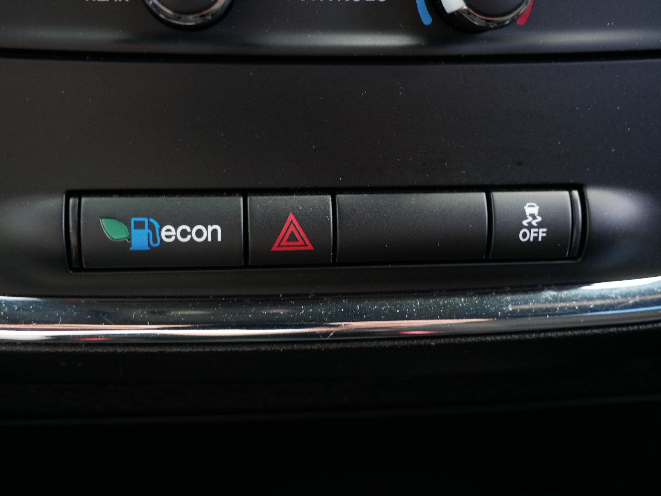 Used 2018 Dodge Grand Caravan SE FWD image 31