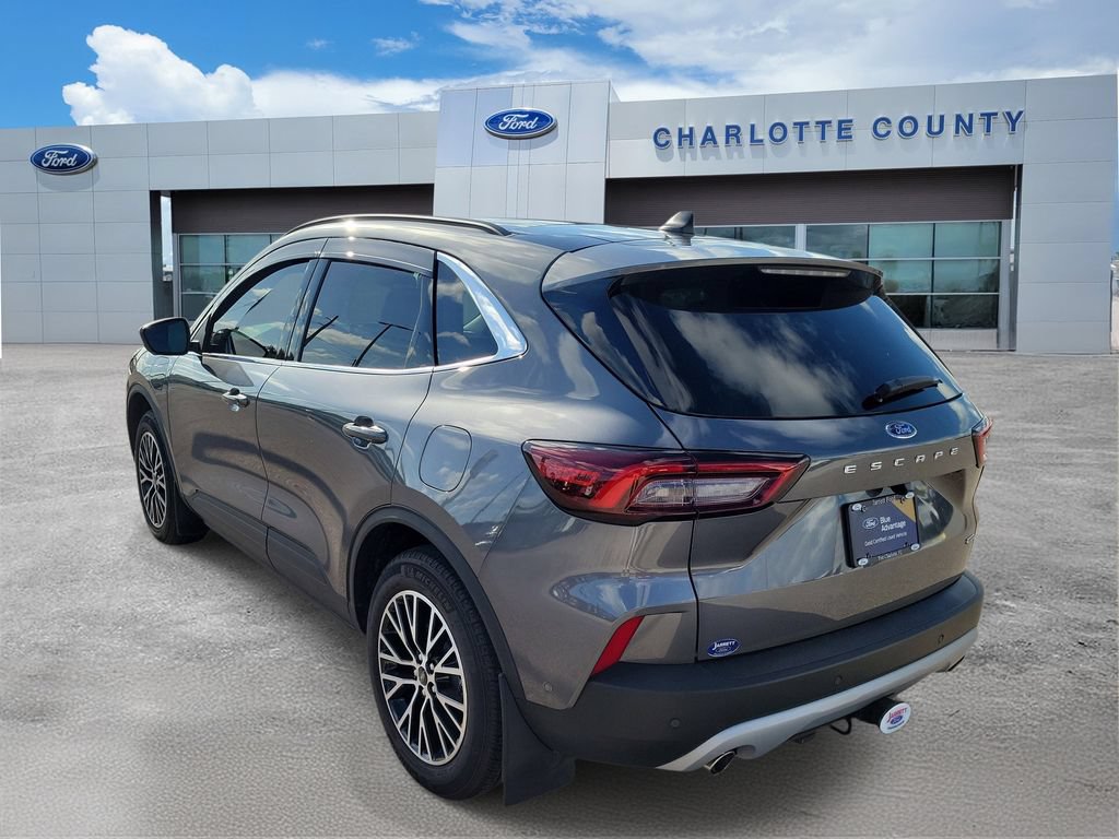 Certified 2024 Ford Escape SE w/ PHEV Premium Package FWD image 4