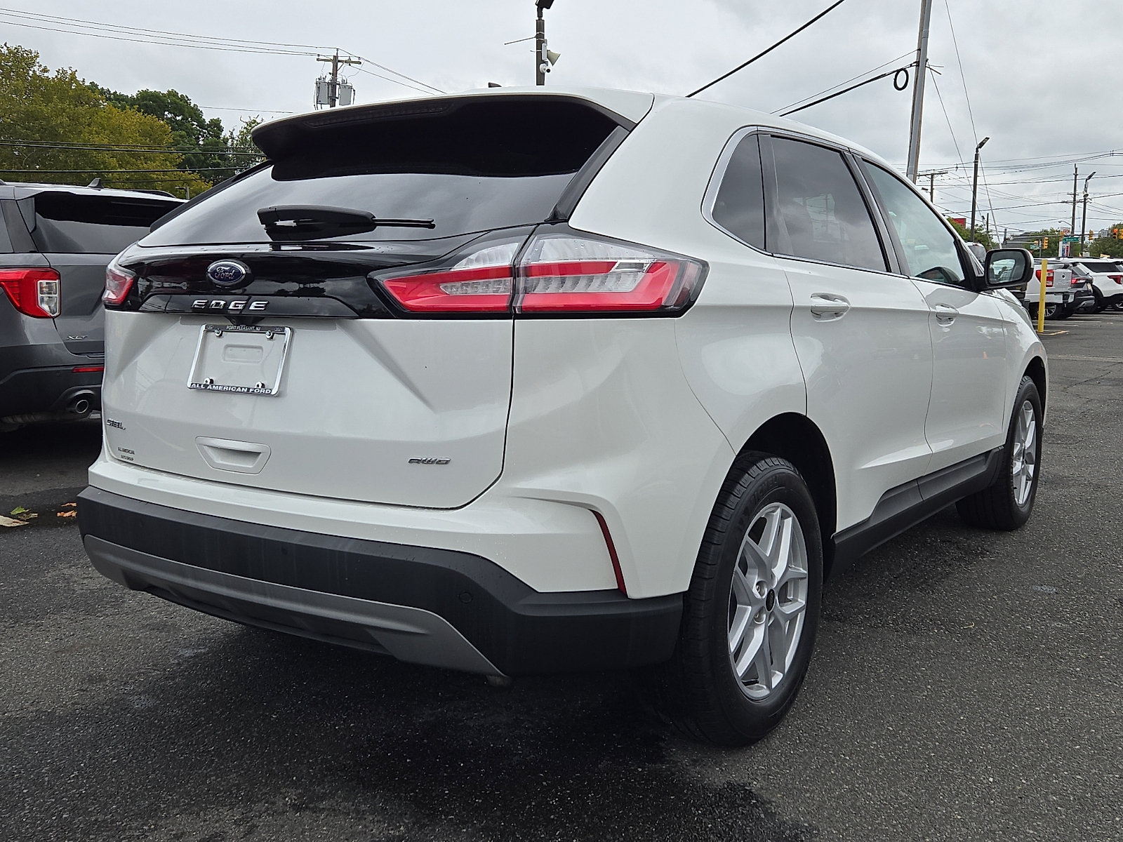 Certified 2024 Ford Edge SEL w/ Convenience Package AWD/4WD image 10
