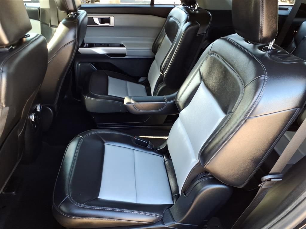 Certified 2024 Ford Explorer XLT w/ Equipment Group 202A image 13
