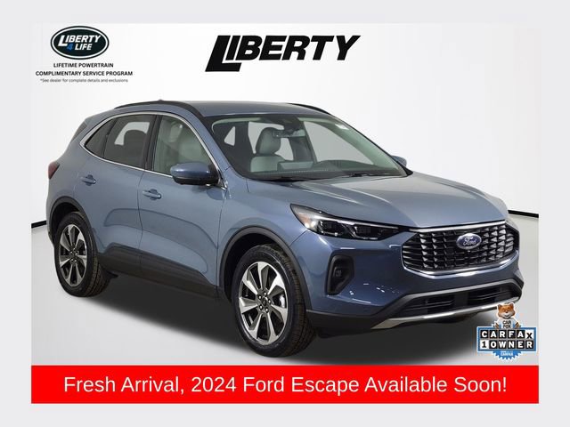 Certified 2024 Ford Escape Platinum w/ Class II Trailer Tow Package image 1