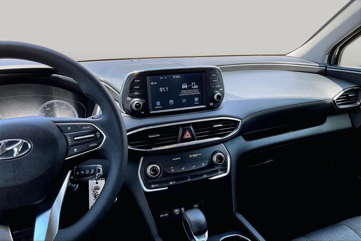Used 2019 Hyundai Santa Fe SE FWD image 9