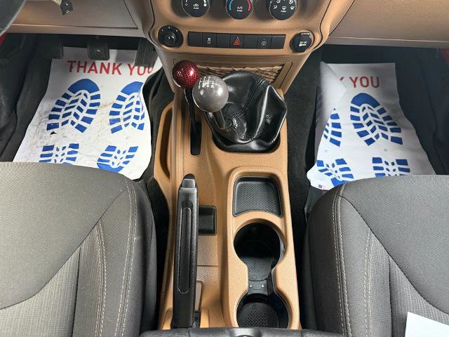 Used 2018 Jeep Wrangler Unlimited Rubicon w/ Connectivity Group image 20