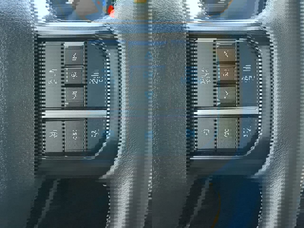 Certified 2024 Ford Expedition Max Platinum image 25