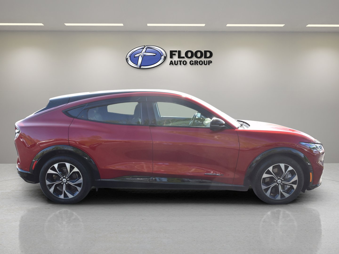 Certified 2022 Ford Mustang Mach-E Premium AWD/4WD image 3