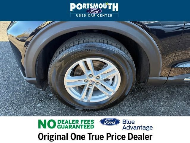 Certified 2022 Ford Explorer XLT w/ Equipment Group 202A image 35