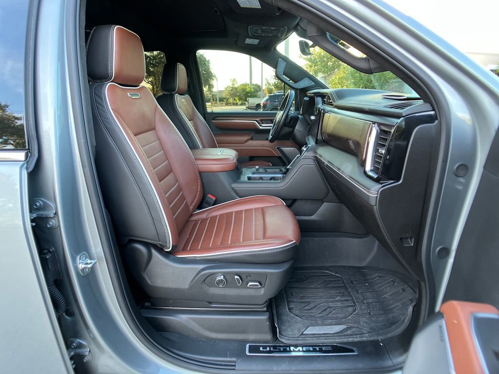 Used 2025 GMC Sierra 2500 Denali Ultimate w/ Max Trailering Package image 13