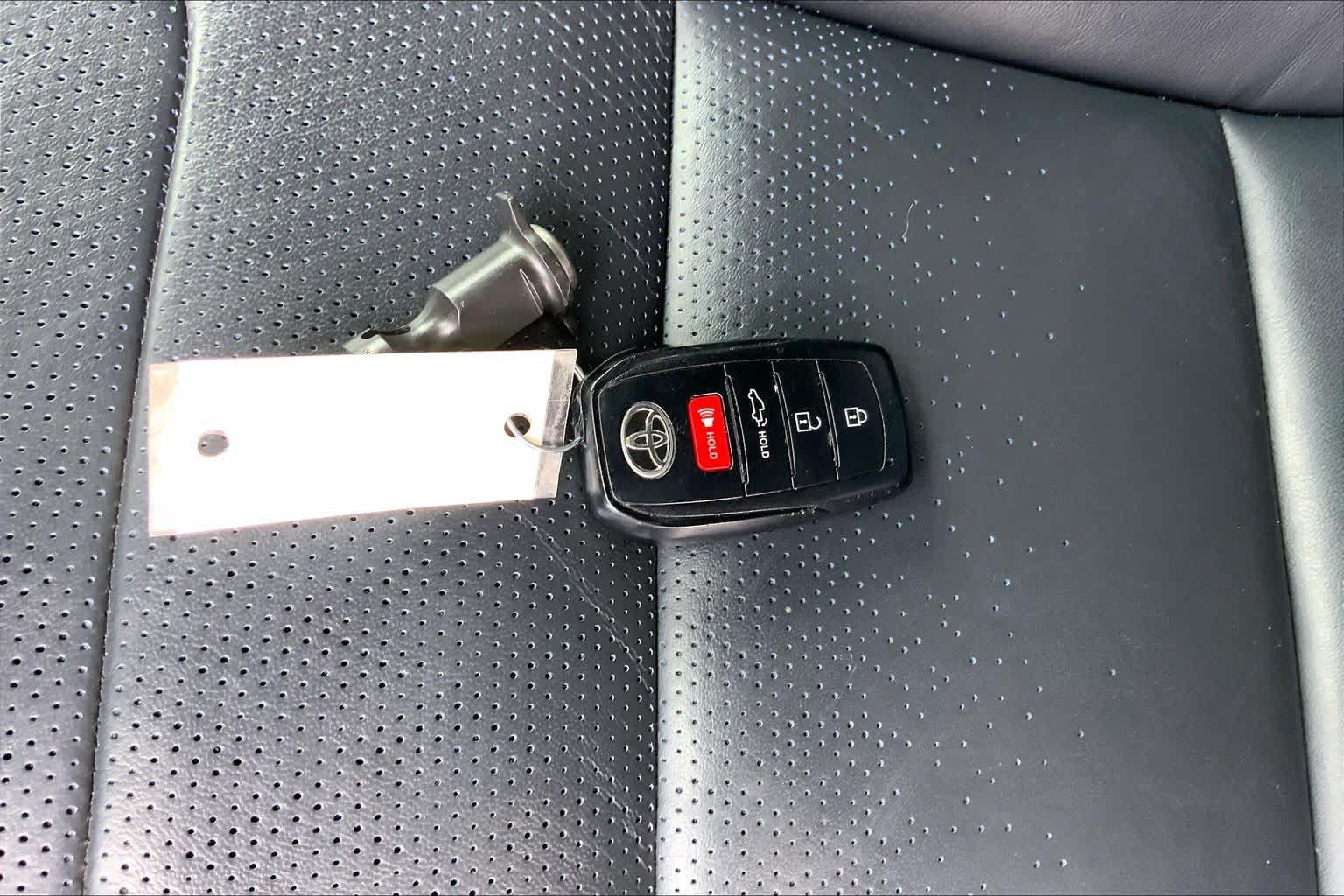 Used 2023 Toyota Tundra Platinum RWD image 15