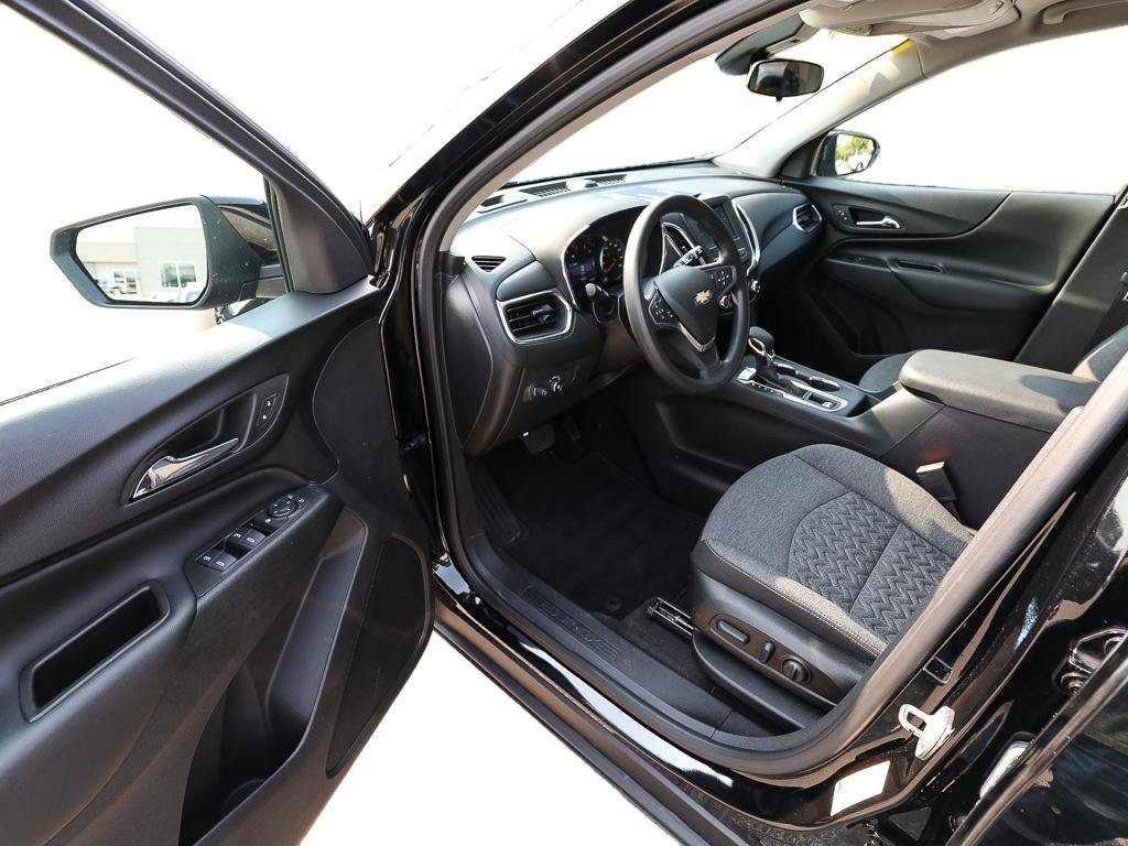 Used 2023 Chevrolet Equinox LT FWD image 12