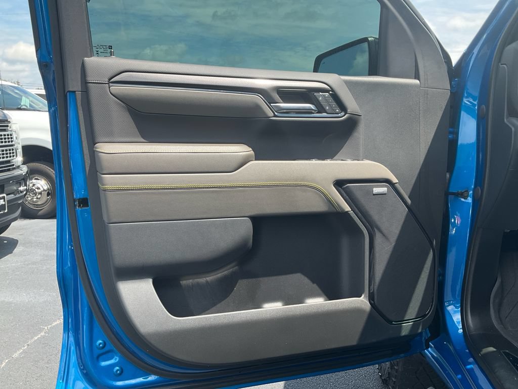 Used 2023 Chevrolet Silverado 1500 ZR2 AWD/4WD image 17