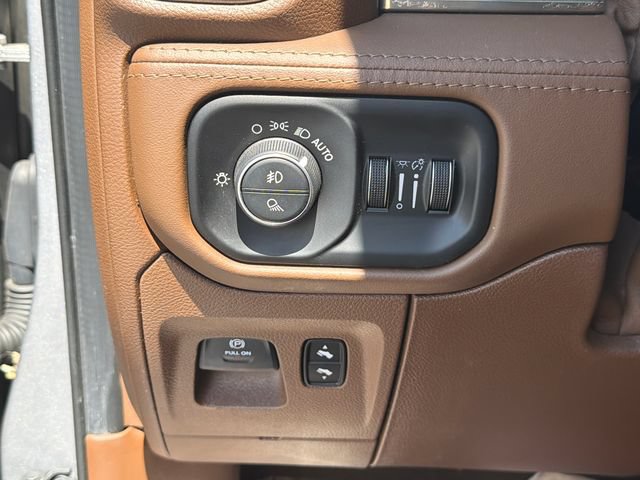 Used 2019 RAM 1500 Limited AWD/4WD image 33