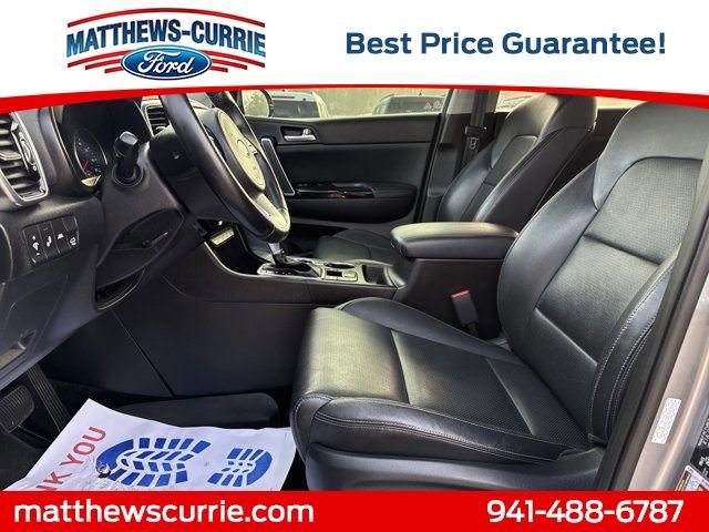 Used 2022 Kia Sportage EX w/ EX Technology Package image 9