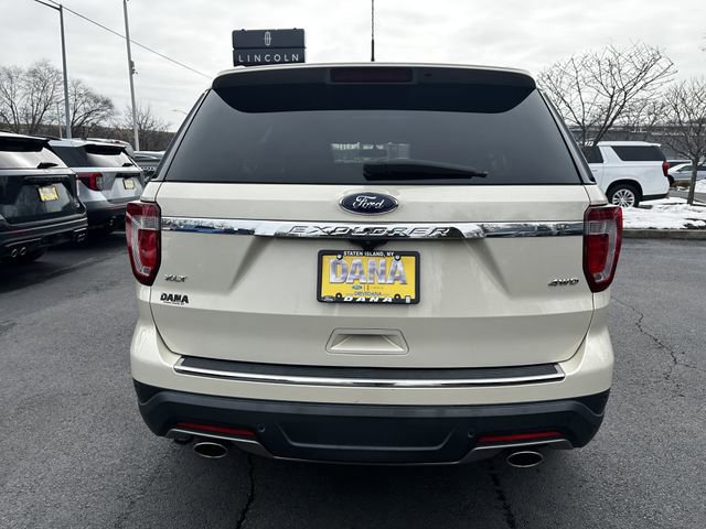 Certified 2018 Ford Explorer XLT w/ Equipment Group 202A image 4