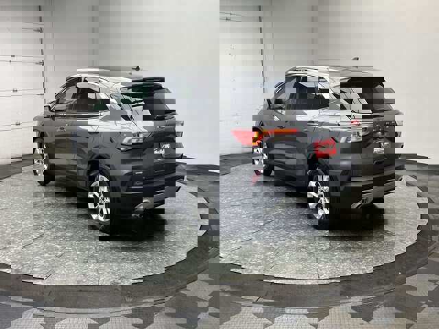 Certified 2021 Ford Escape SE image 4