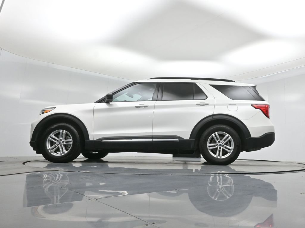 Certified 2021 Ford Explorer XLT image 26