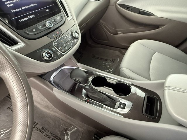 Used 2024 Chevrolet Malibu LT FWD image 13