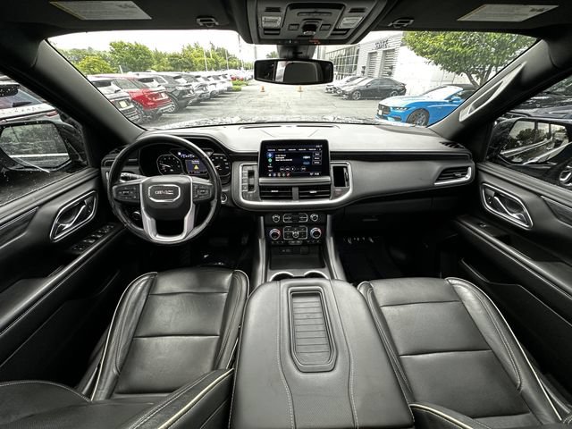 Used 2021 GMC Yukon XL SLT w/ SLT Luxury Plus Package AWD/4WD image 16
