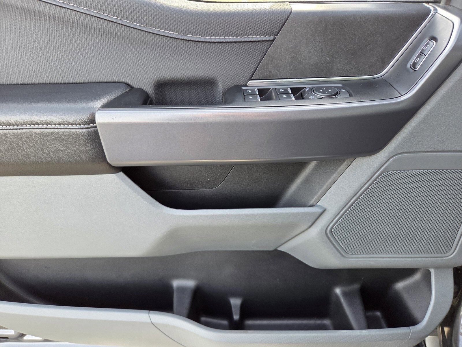 Certified 2025 Ford F150 XLT w/ Equipment Group 301A Standard image 17