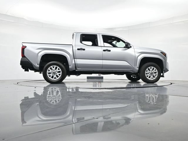 Used 2024 Toyota Tacoma SR w/ SR Upgrade Package AWD/4WD image 29