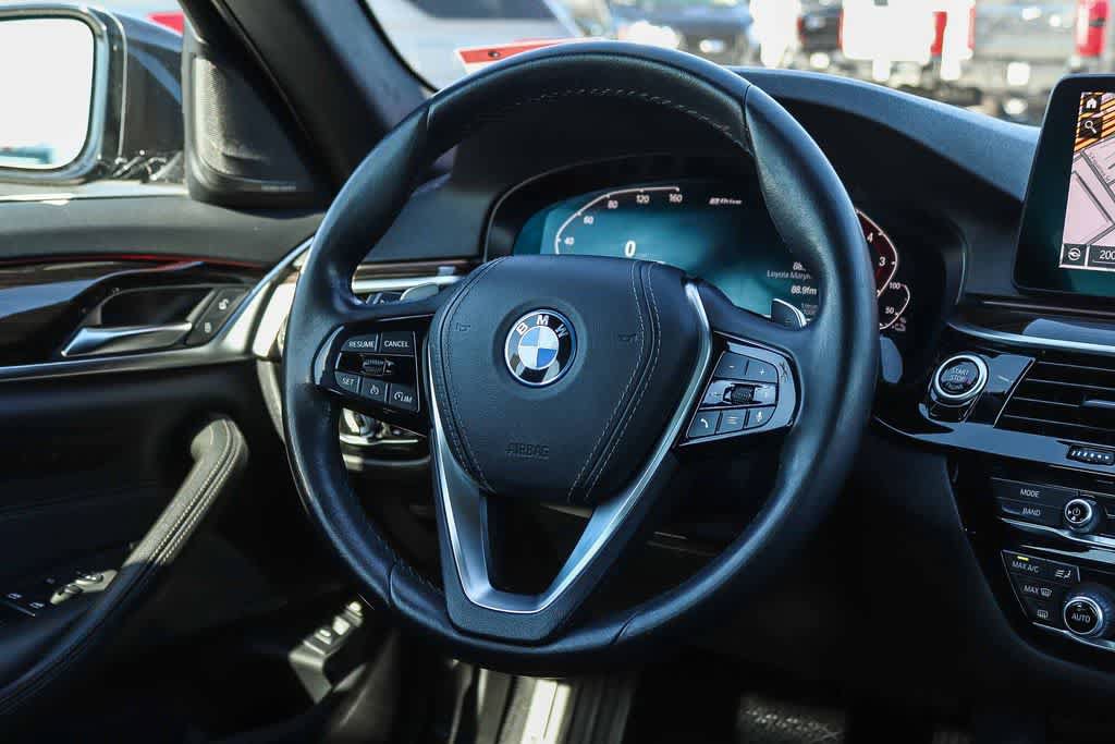 Used 2023 BMW 530e w/ Premium Package RWD image 15