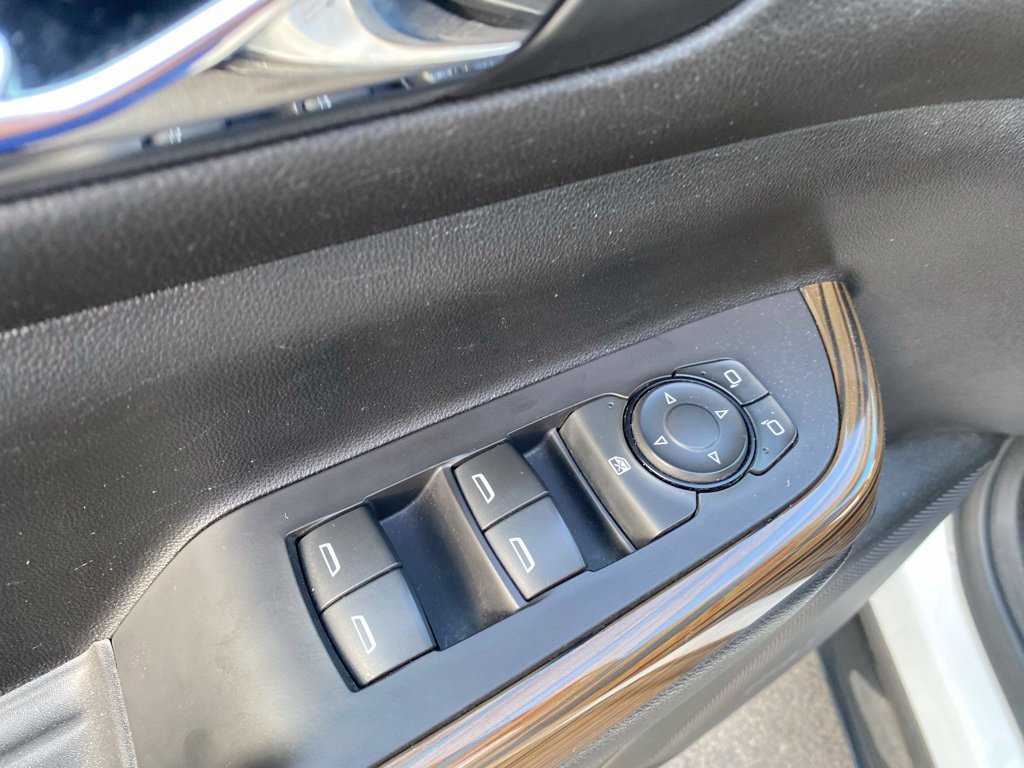 Used 2019 GMC Acadia SLE FWD image 12