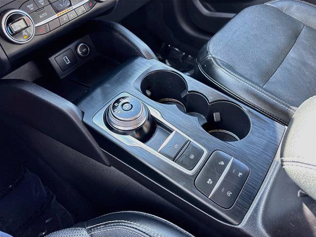 Certified 2020 Ford Escape Titanium AWD/4WD image 18