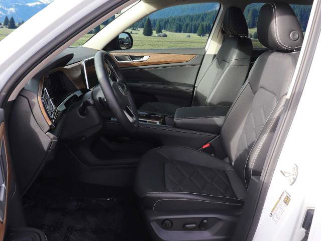 Used 2025 Volkswagen Atlas SE image 18