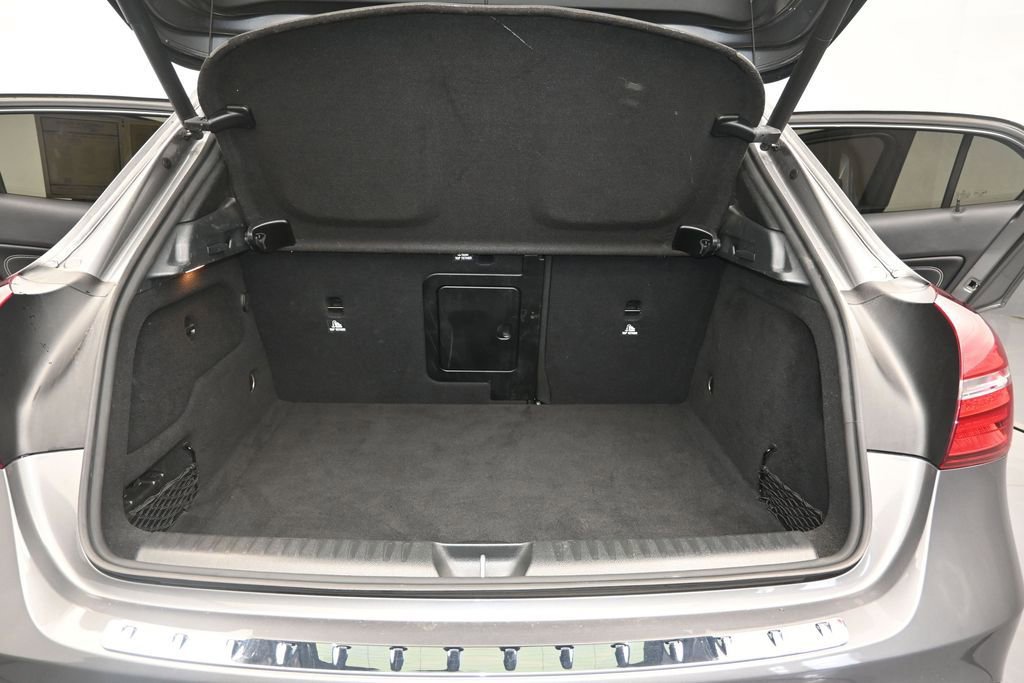 Used 2020 Mercedes-Benz GLA 250 4MATIC image 11