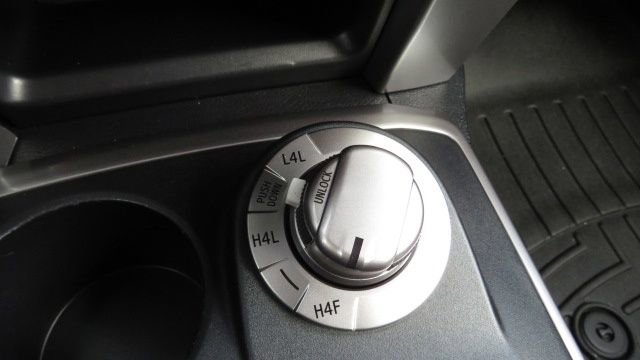 Used 2022 Toyota 4Runner Limited image 19