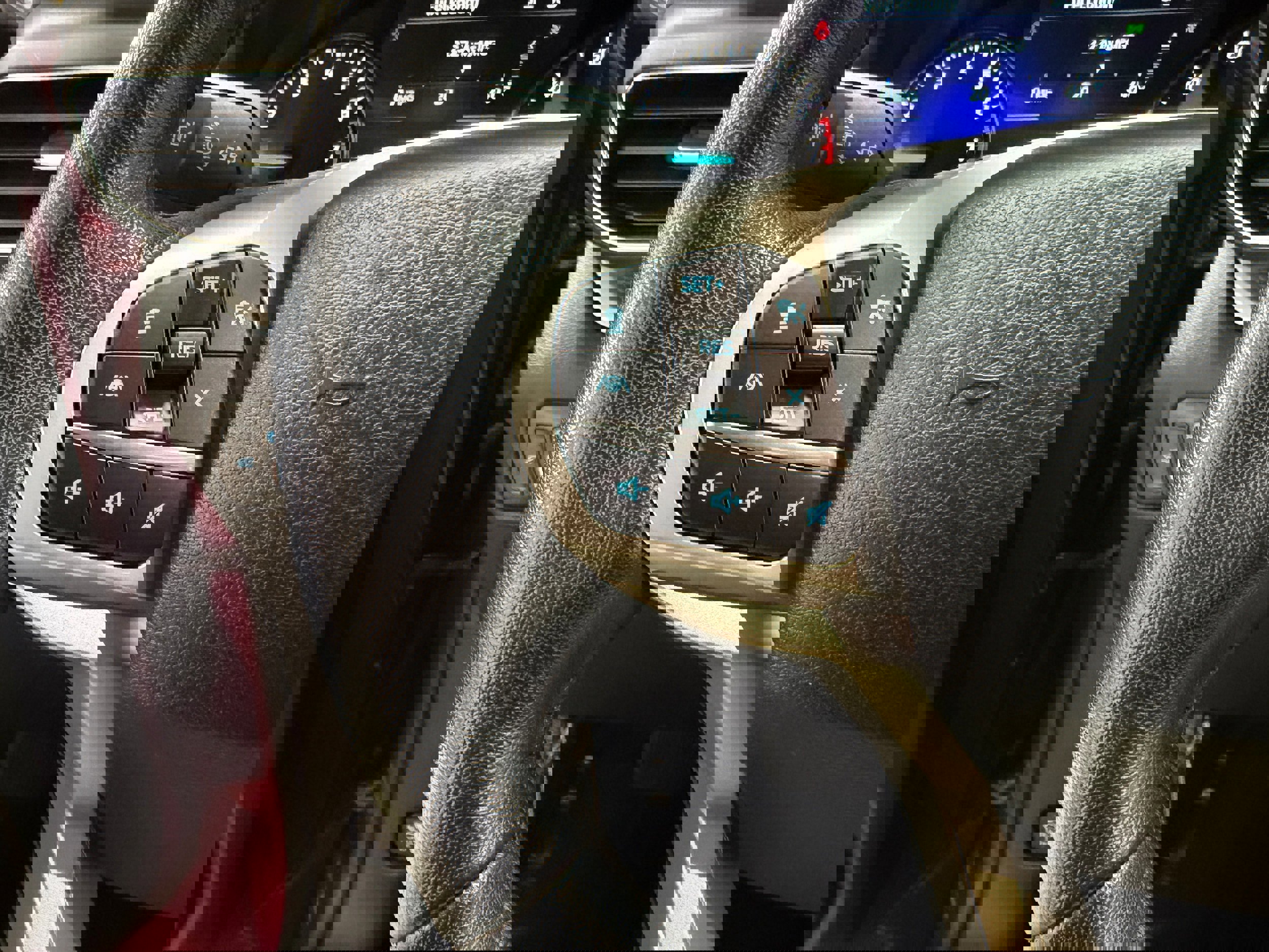 Certified 2021 Ford Explorer XLT w/ Equipment Group 202A image 16