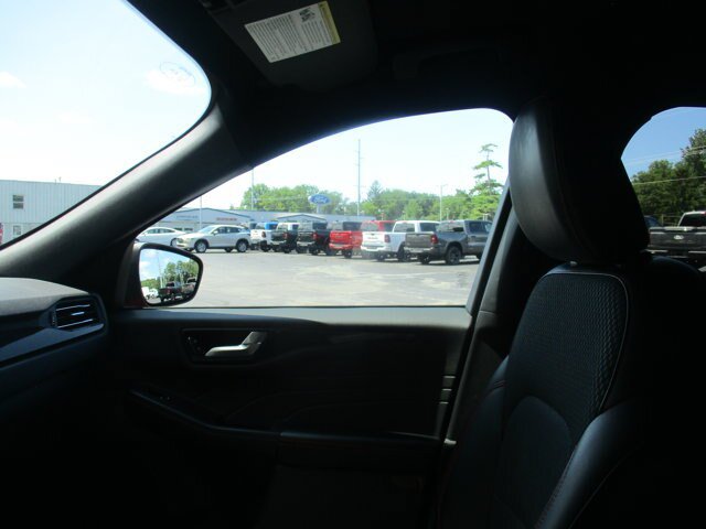 Certified 2023 Ford Escape ST-Line w/ Tech Pack #1 AWD/4WD image 30