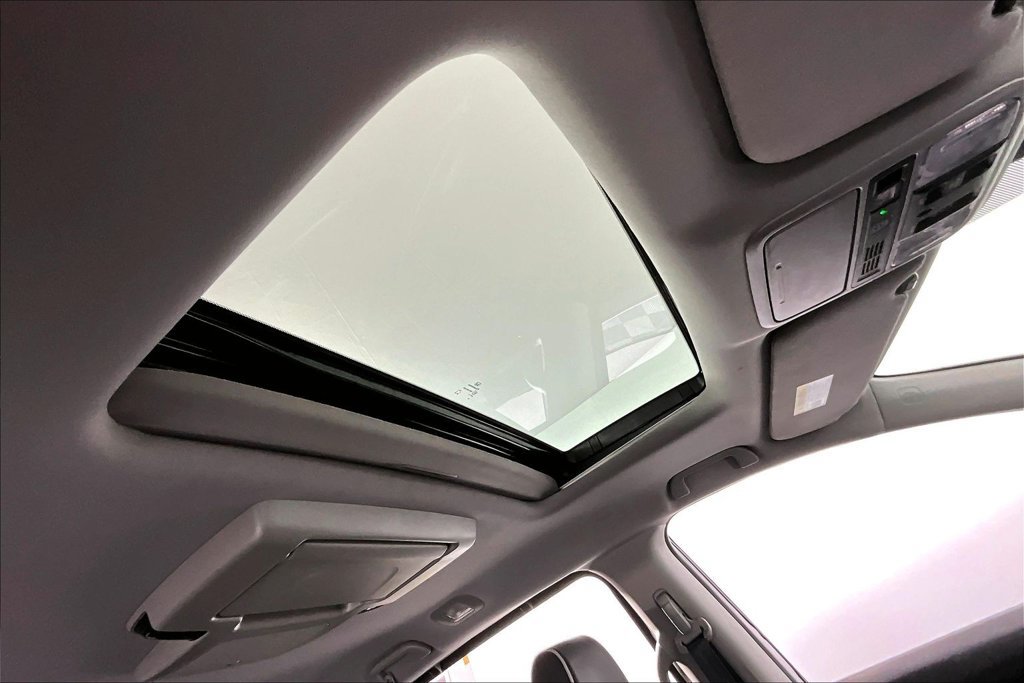 Used 2023 Honda Odyssey Elite image 22