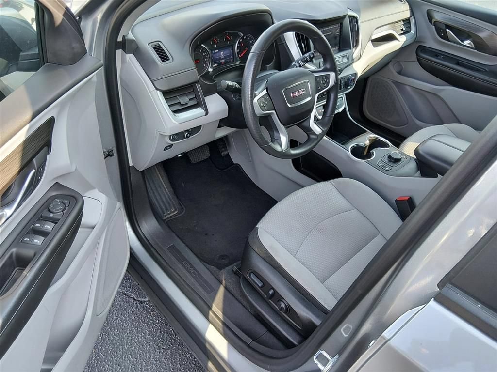 Used 2023 GMC Terrain SLE w/ Driver Convenience Package AWD/4WD image 10