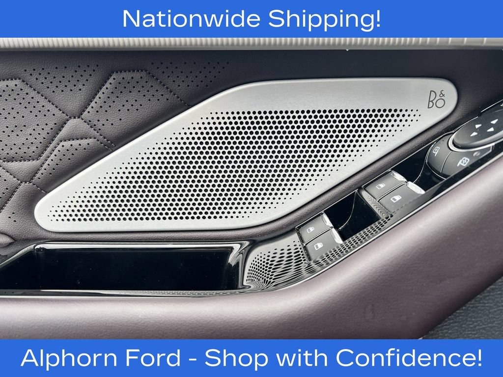 Certified 2025 Ford Explorer Platinum w/ LUX Leather Package AWD/4WD image 14
