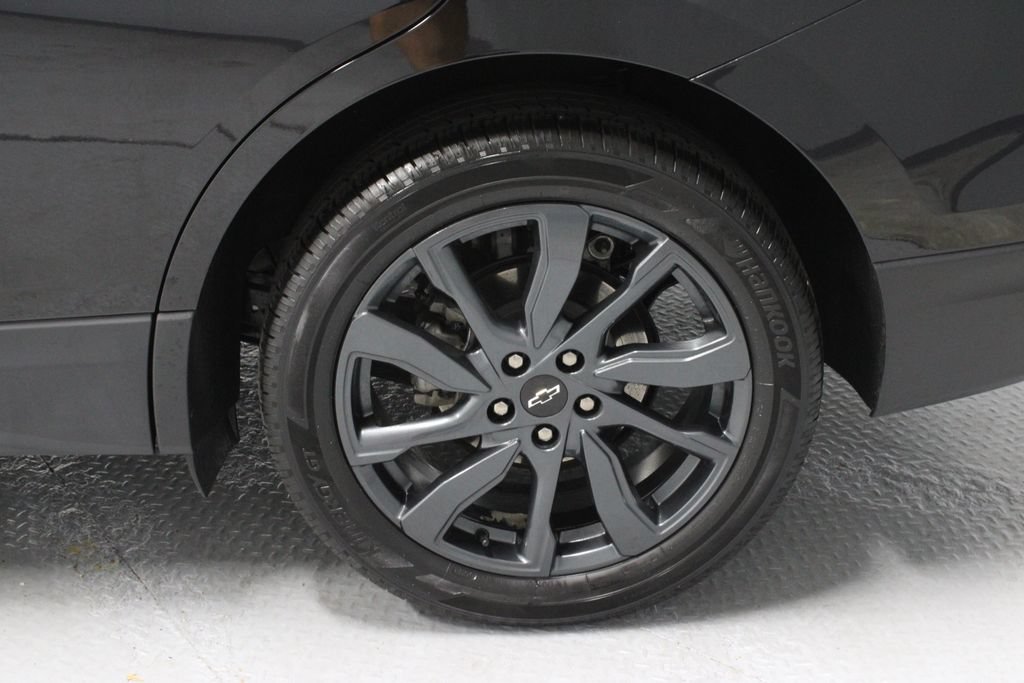 Used 2023 Chevrolet Equinox RS FWD image 20