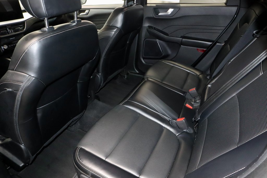 Certified 2024 Ford Escape Platinum image 23