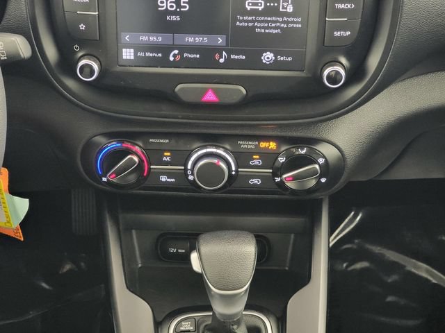 Used 2025 Kia Soul LX w/ LX Technology Package FWD image 21