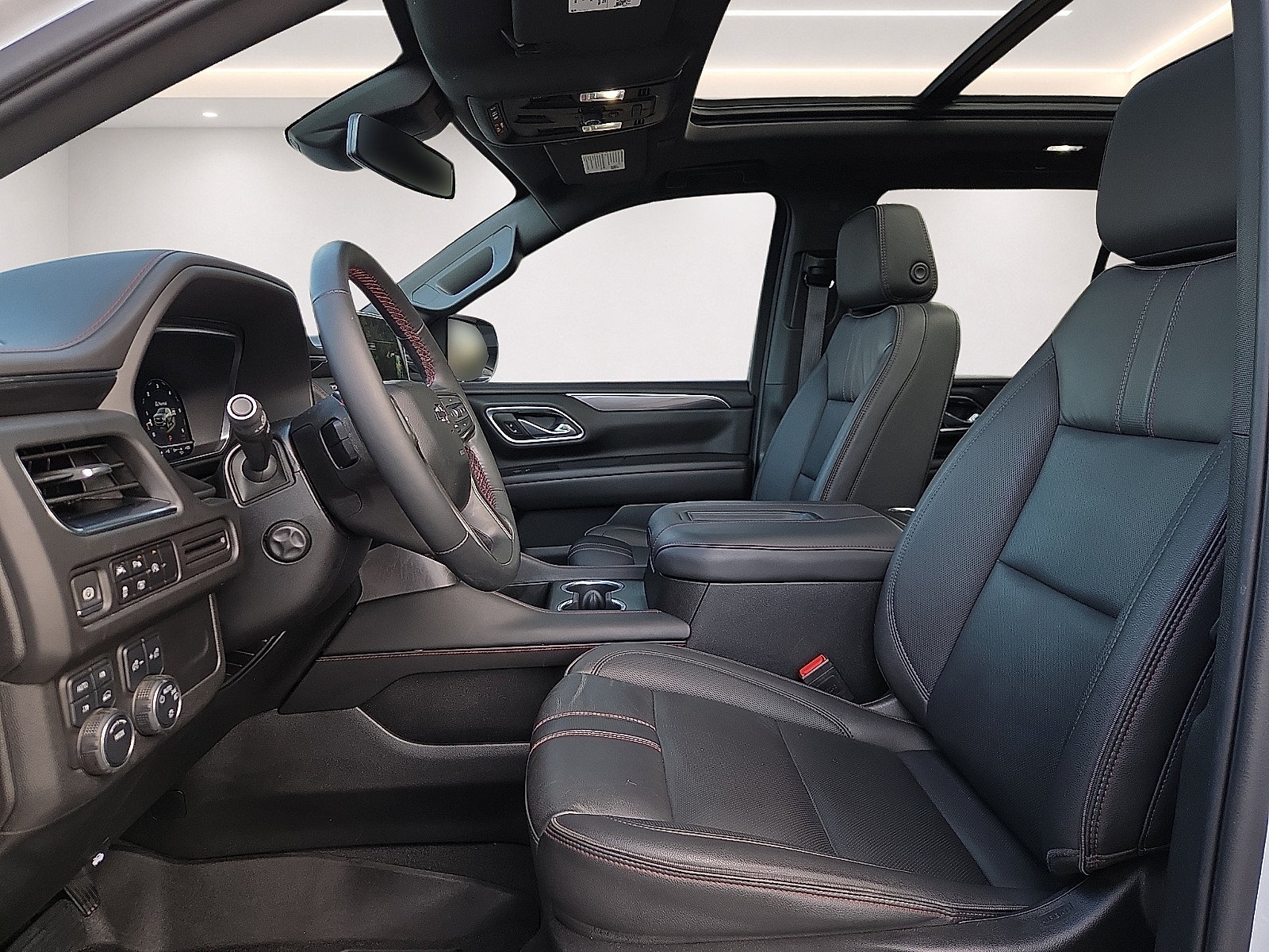 Used 2024 Chevrolet Tahoe RST w/ Luxury Package AWD/4WD image 15