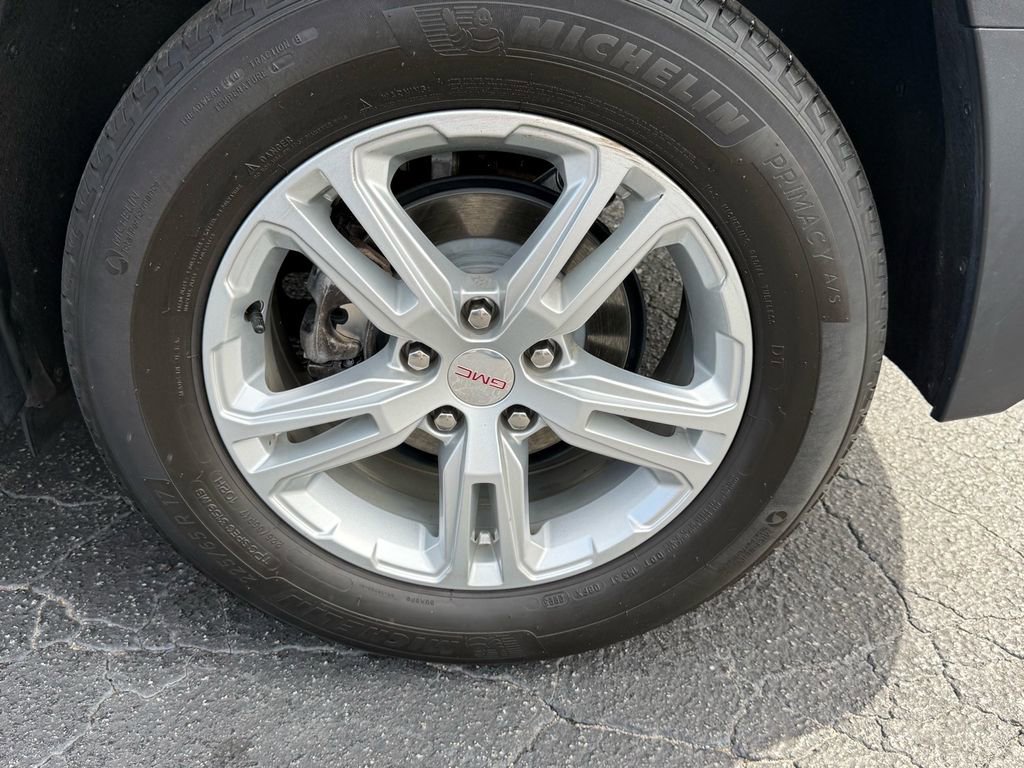 Used 2024 GMC Terrain SLE image 14