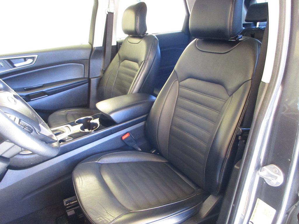 Certified 2018 Ford Edge SEL w/ Equipment Group 201A FWD image 12