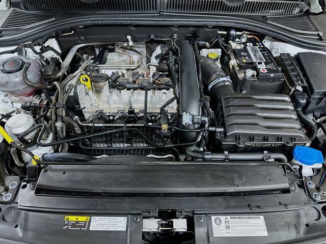 Used 2020 Volkswagen Jetta SE w/ SE Cold Weather Package image 30