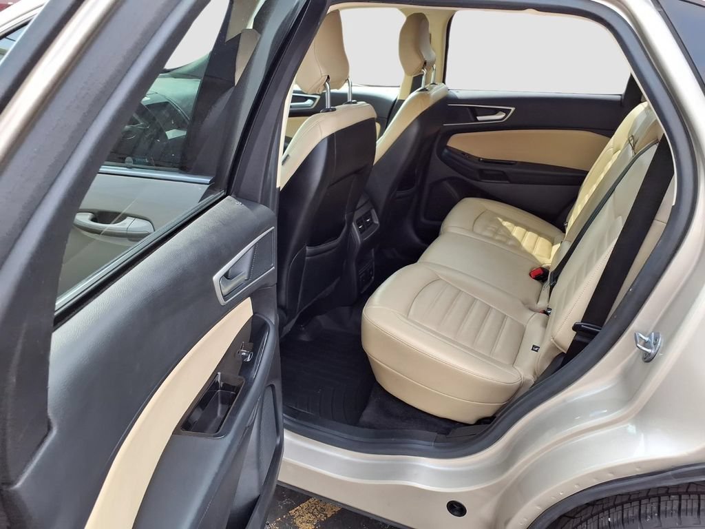 Certified 2018 Ford Edge SEL w/ Equipment Group 201A FWD image 31