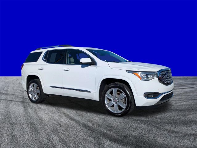 Used 2019 GMC Acadia Denali w/ Technology Package AWD/4WD image 2