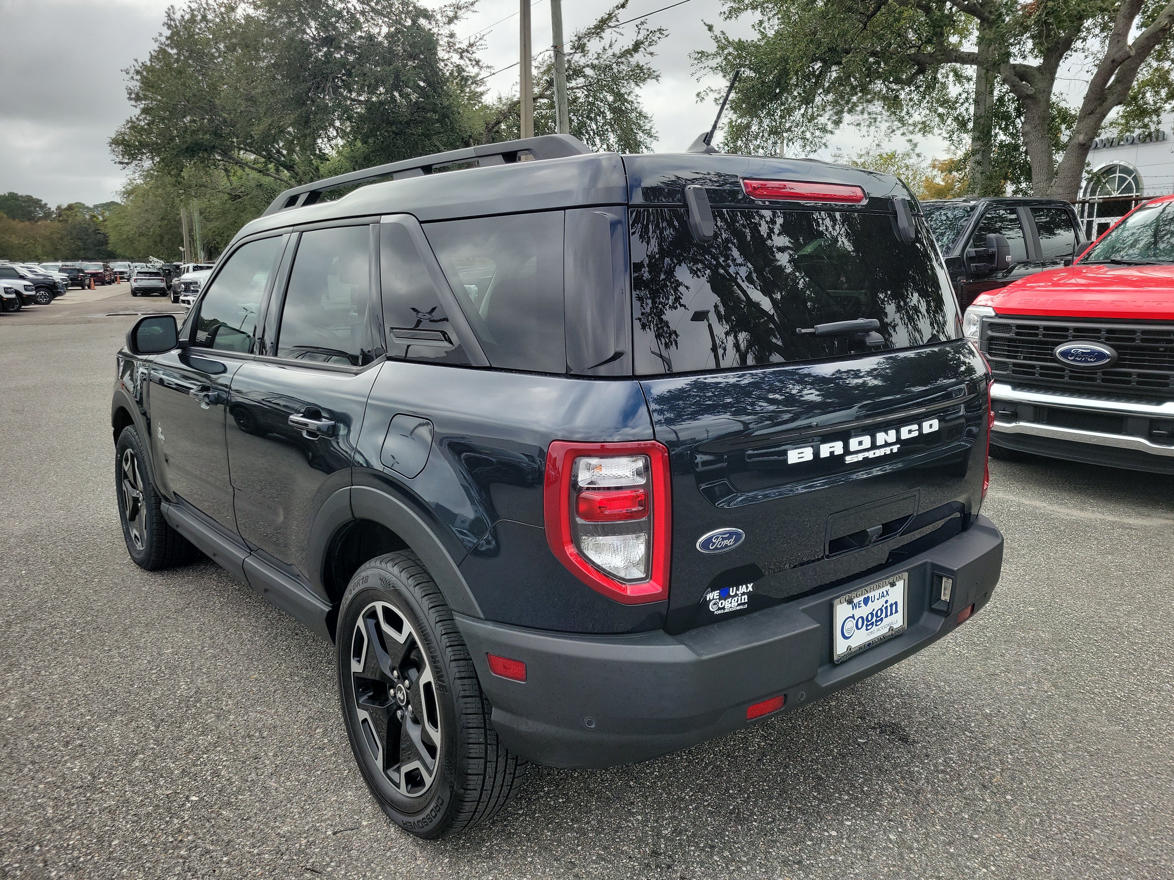 Certified 2023 Ford Bronco Sport Outer Banks w/ Tech Package AWD/4WD image 4