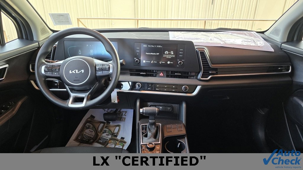 Used 2025 Kia Sportage LX image 24