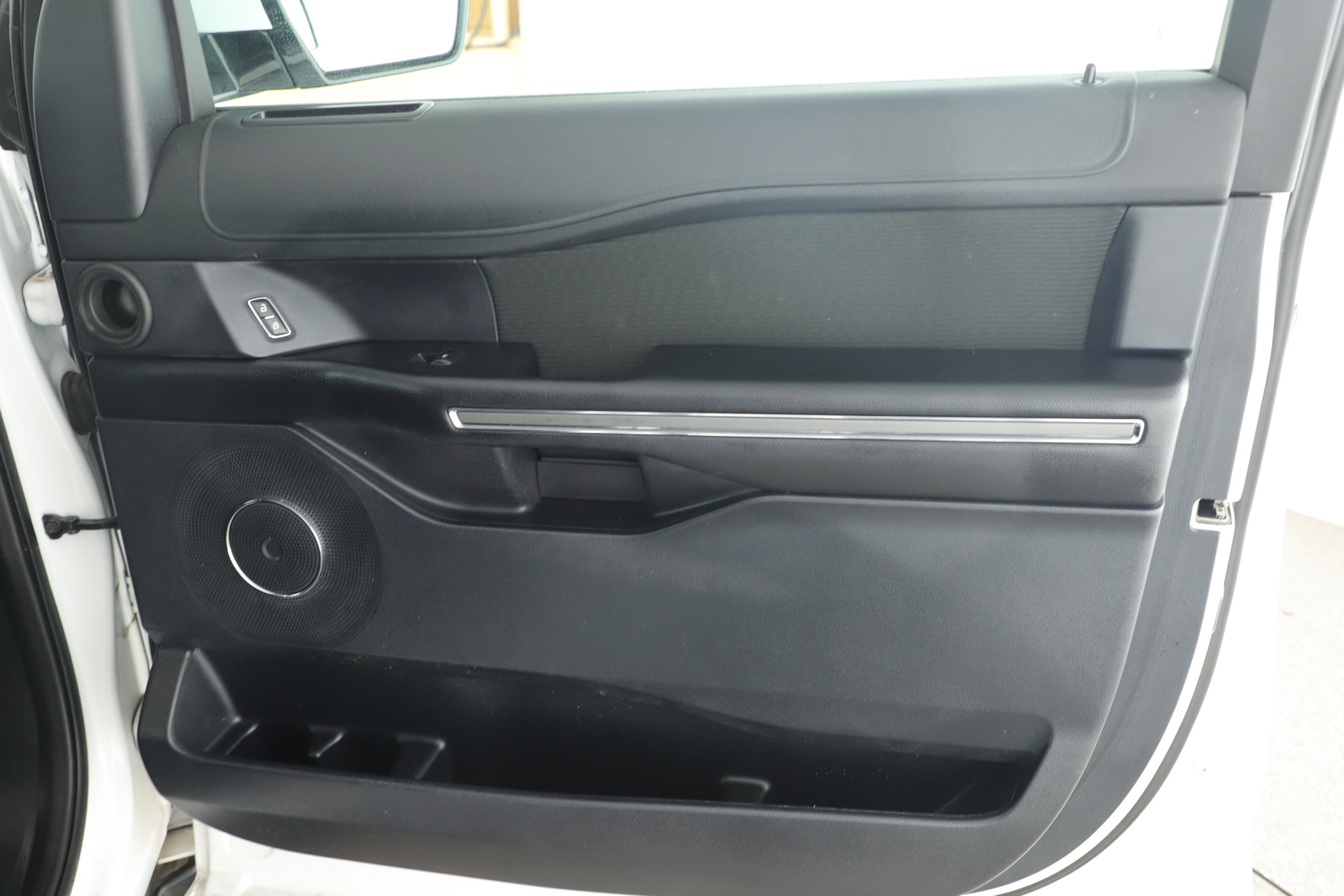 Certified 2020 Ford Expedition XLT image 9