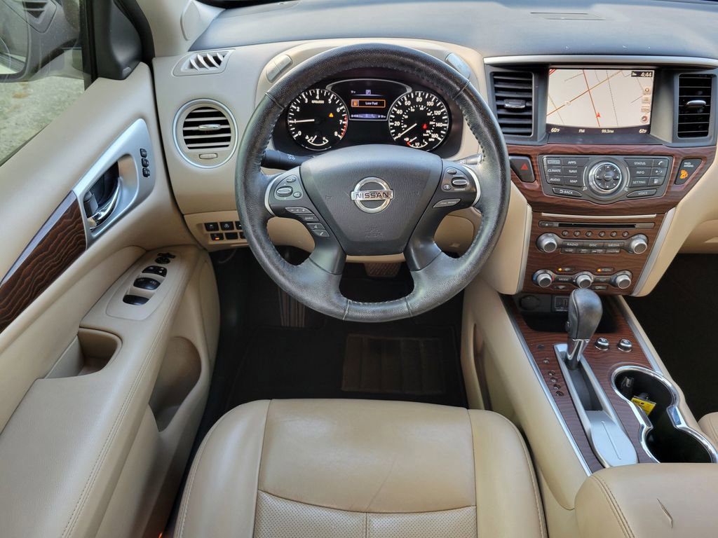 Used 2020 Nissan Pathfinder Platinum w/ Cargo Package image 19