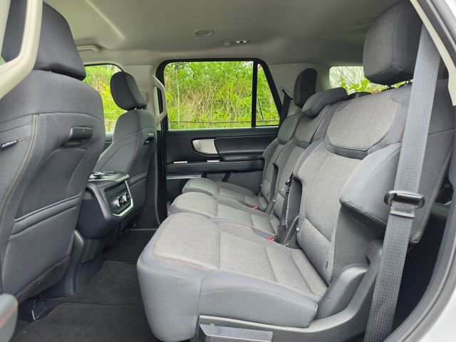 Certified 2025 Ford Expedition Active AWD/4WD image 17
