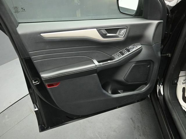 Certified 2022 Ford Escape SE w/ Cold Weather Package image 36